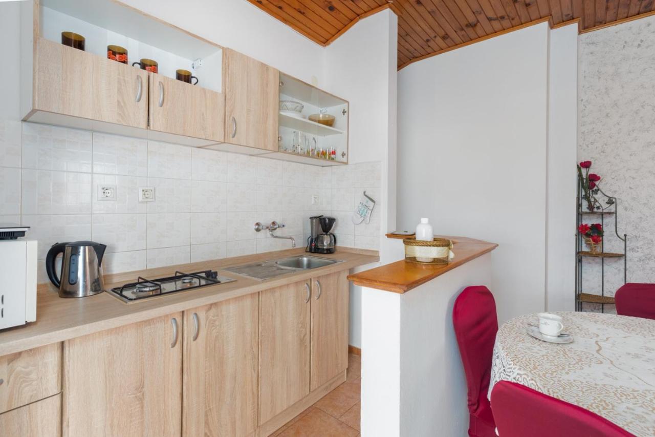 Apartman Ana Πόρετς Εξωτερικό φωτογραφία